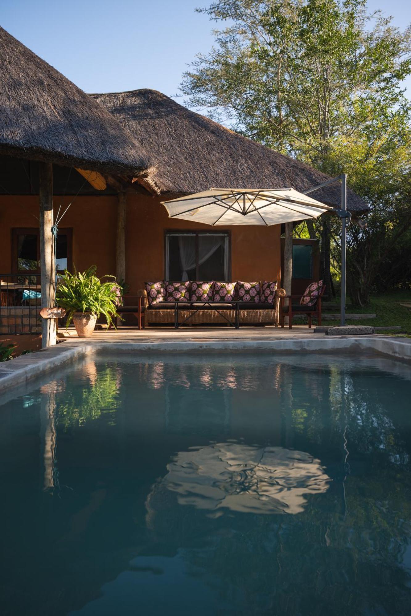 Chundukwa River Lodge - Self Catering House Livingstone Exterior foto